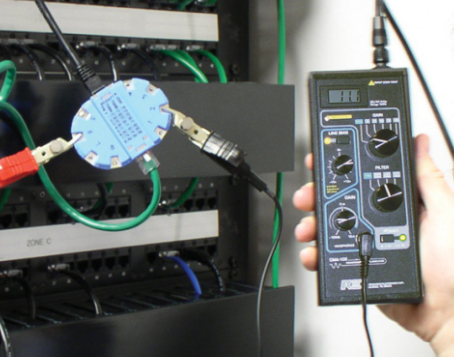 岚县美国REI CMA-100反监听音频放大器